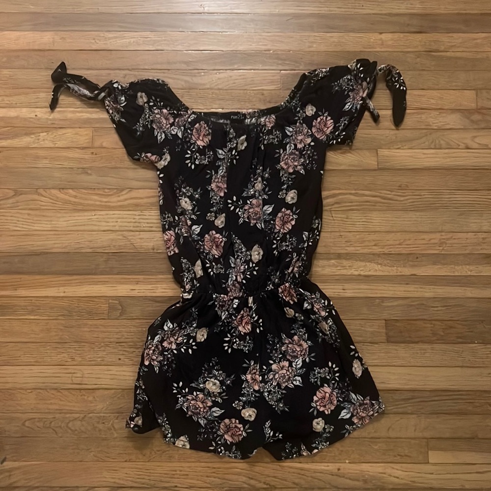 Floral XS Romper
